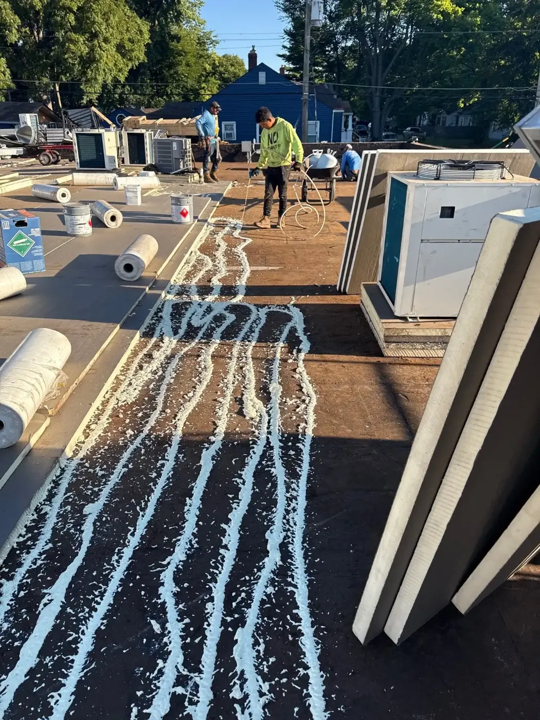 Manufacturer-certified roof installation in Park 100